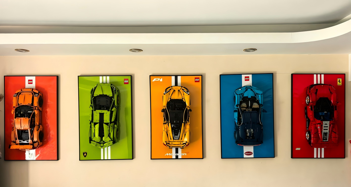 How to Build or Upgrade a LEGO Display Frame in a Tiny Room