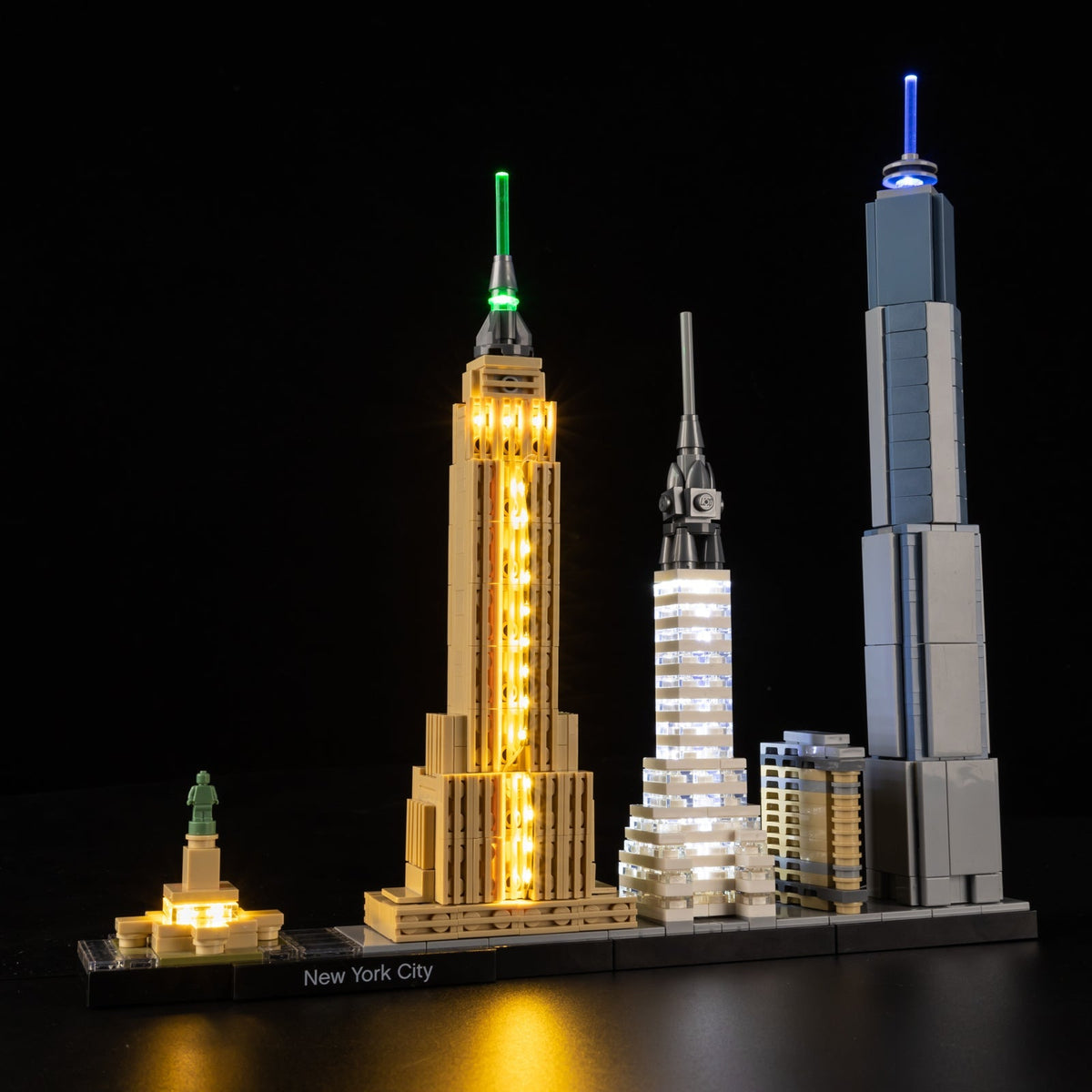 LEGO New York City 21028 light kit - lights on