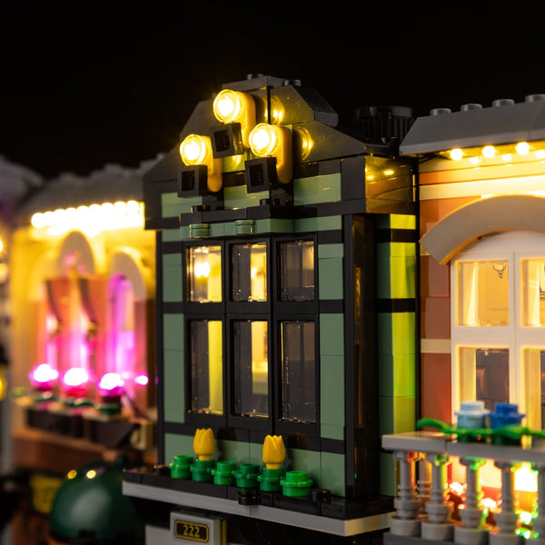 LEGO 10351 detail light 4