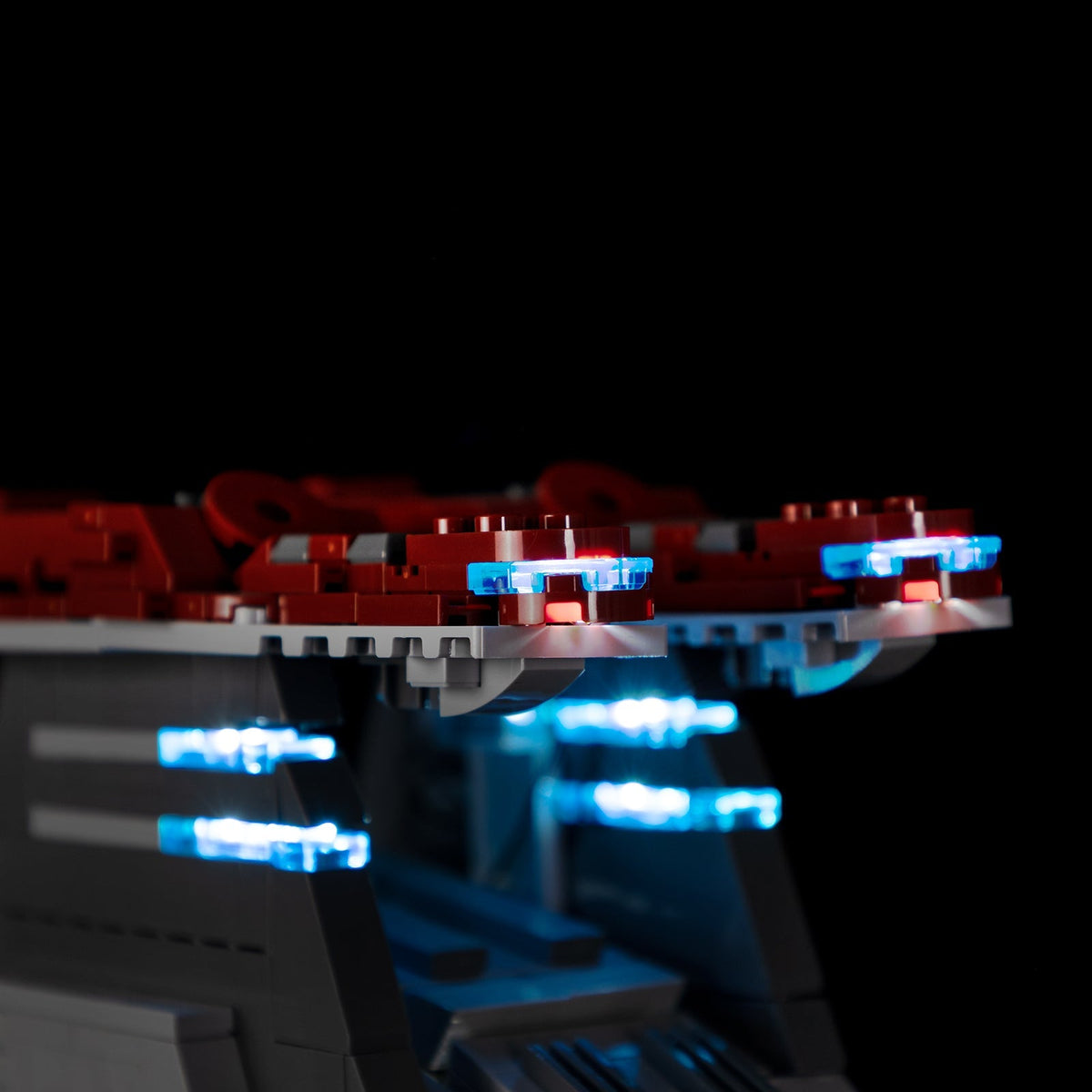 LEGO Venator-Class Republic Attack Cruiser 75367 LED light kit view 11