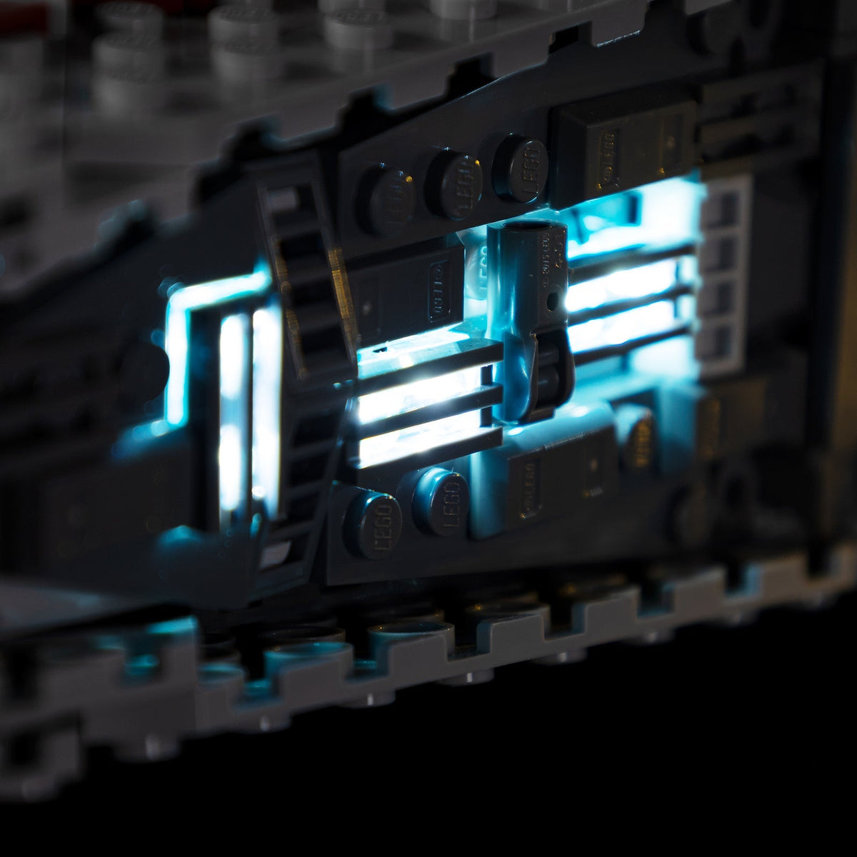 LEGO Venator-Class Republic Attack Cruiser 75367 LED light kit view 10