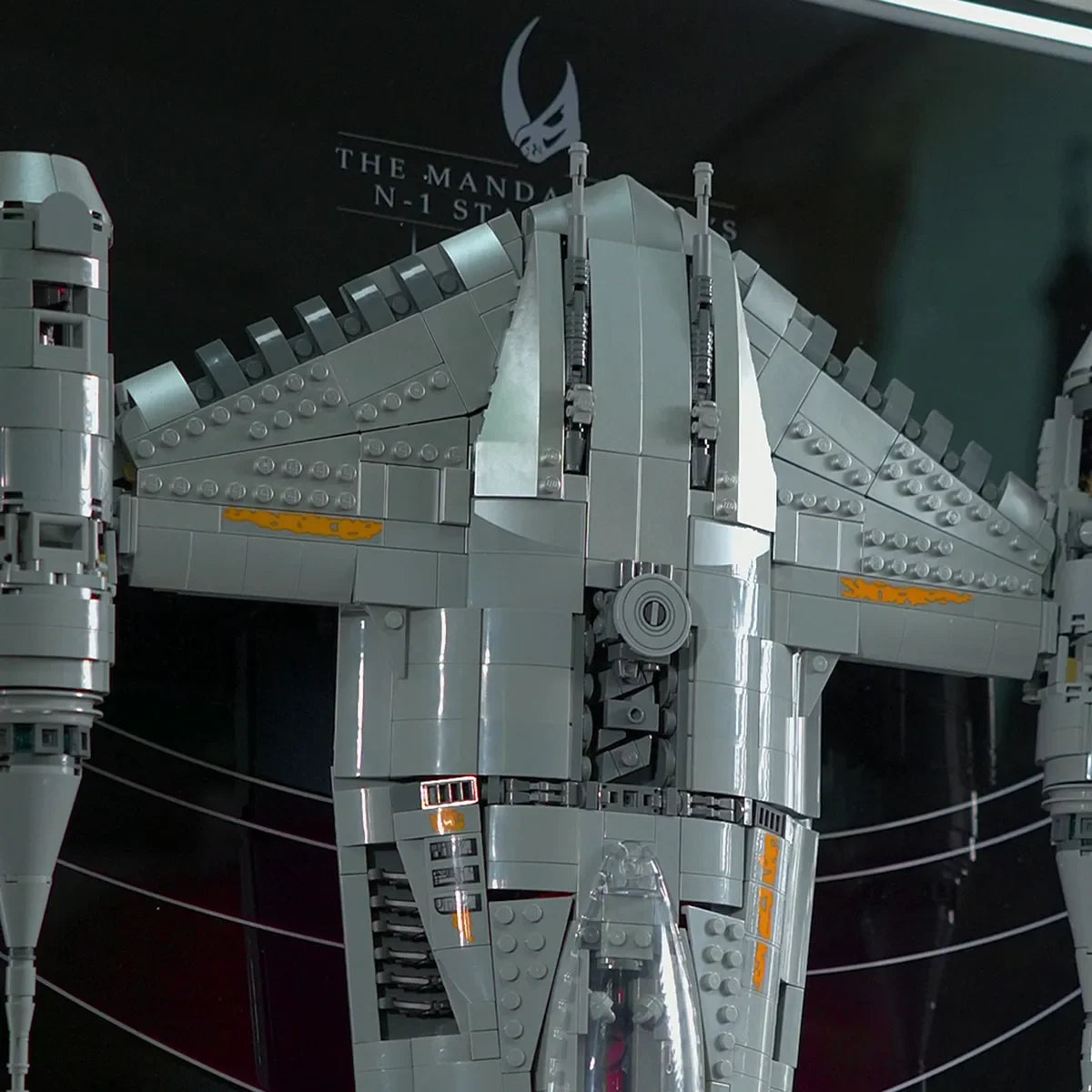Wall Display Frame for LEGO® Star Wars™ The Mandalorian's N-1 Starfighter™ 75442 - View 9 - brkox