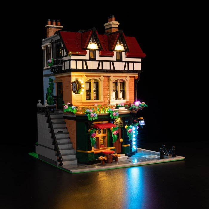 LED light kit compatible with LEGO® Tudor Corner Set #10350 — product photo 3