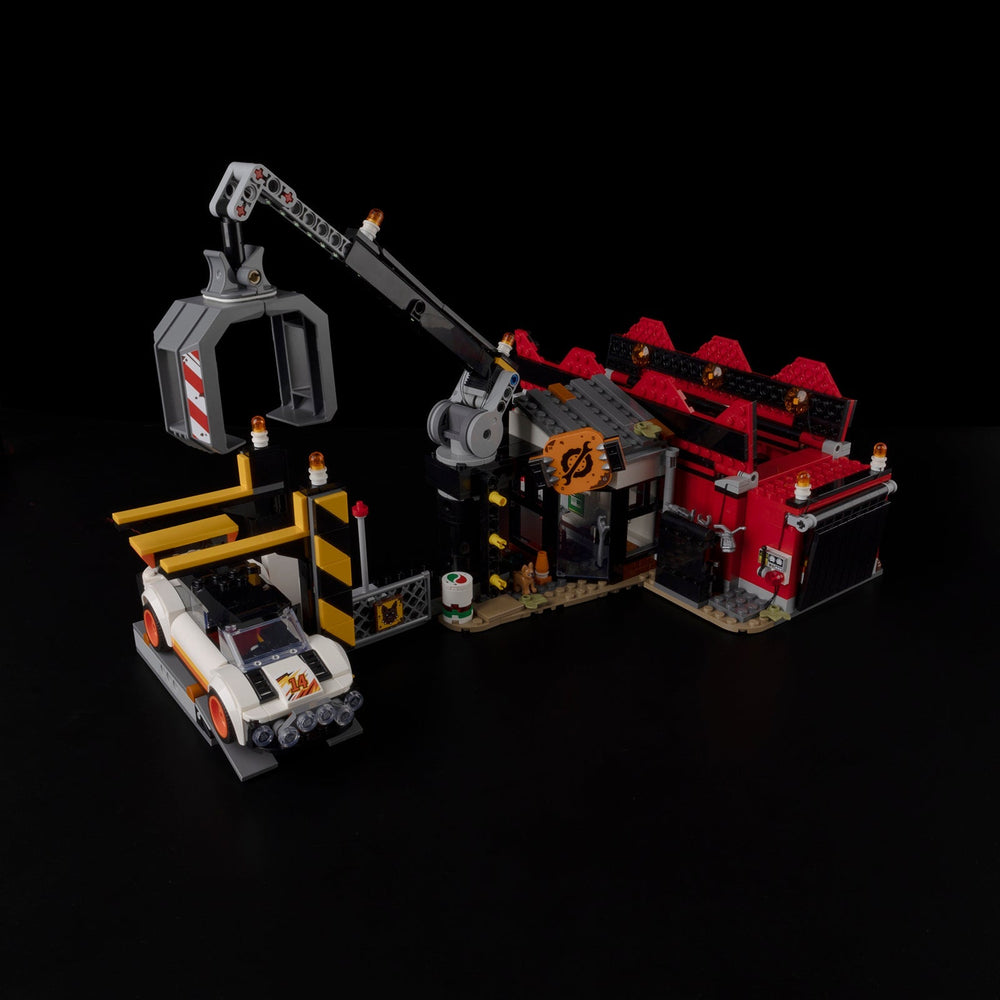 LED light kit compatible with LEGO® Scrapyard with Cars Set #60472 — product photo 2