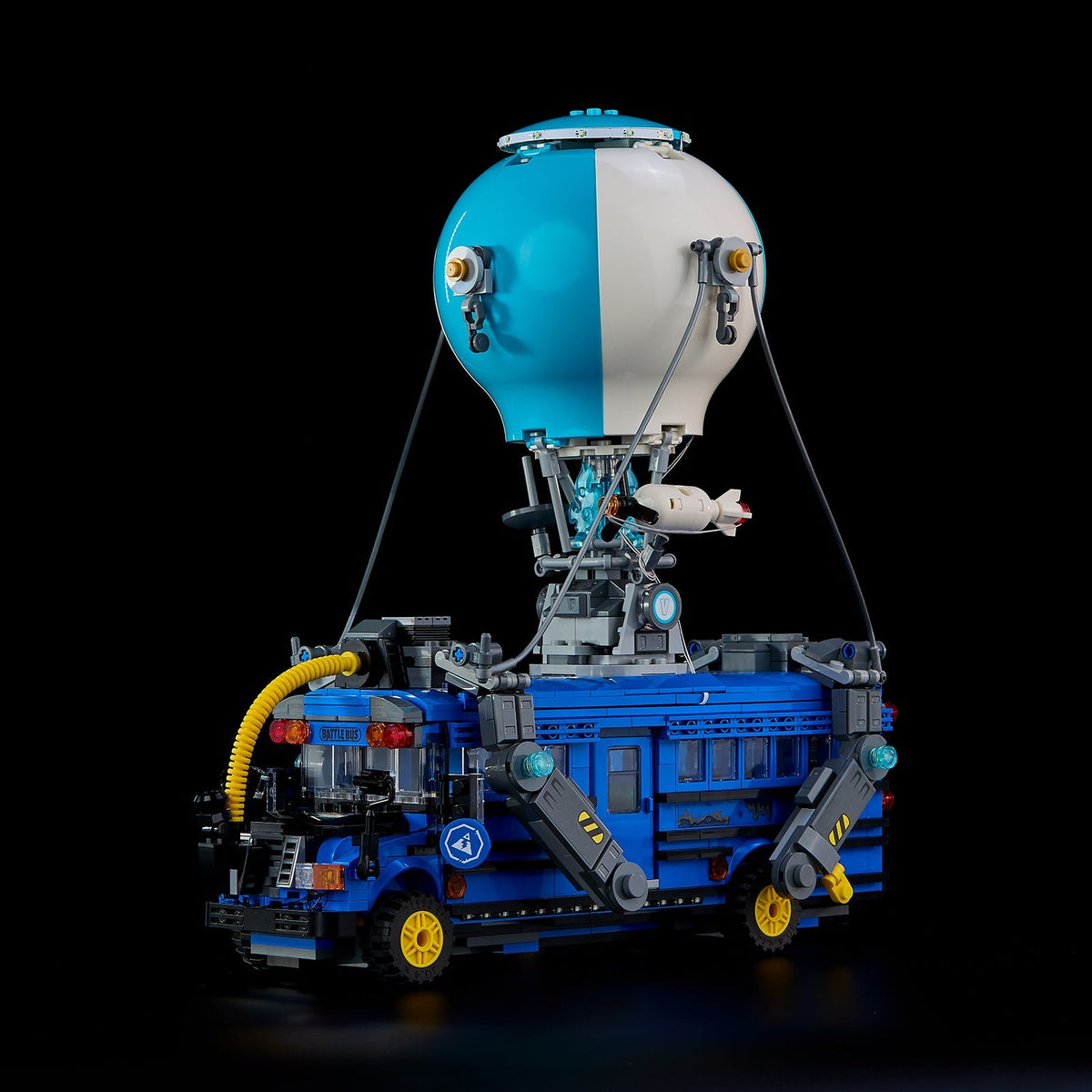 LED light kit compatible with LEGO® Battle Bus Set #77073 — product photo 2