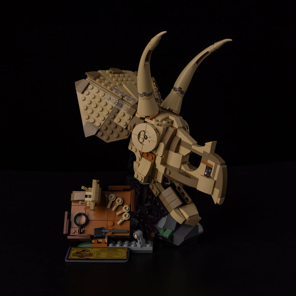 LED light kit compatible with LEGO® Dinosaur Fossils: Triceratops Skull Set #76969 — product photo 2