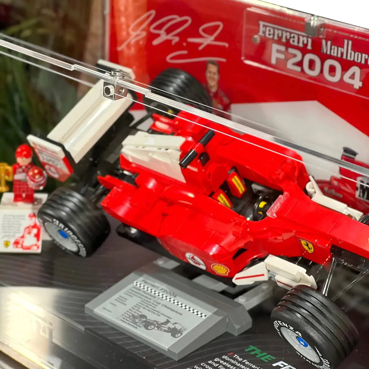 Premium Display Case Compatible with LEGO® Ferrari F2004 & Michael Schumacher 11375